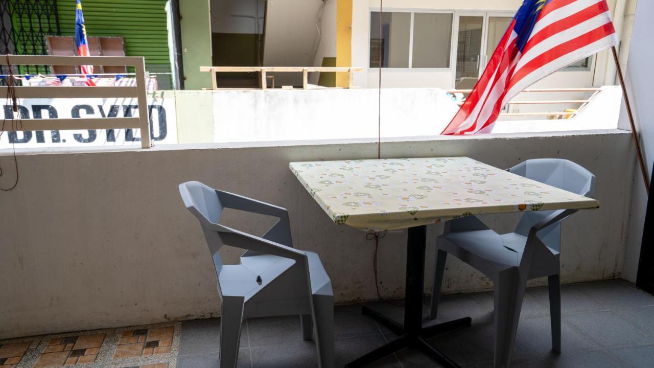 Bubble House Semporna 泡泡屋 Apartment Exterior photo